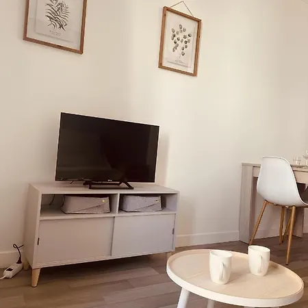 דירה Le Coin Cosy L Balcon קסטרה